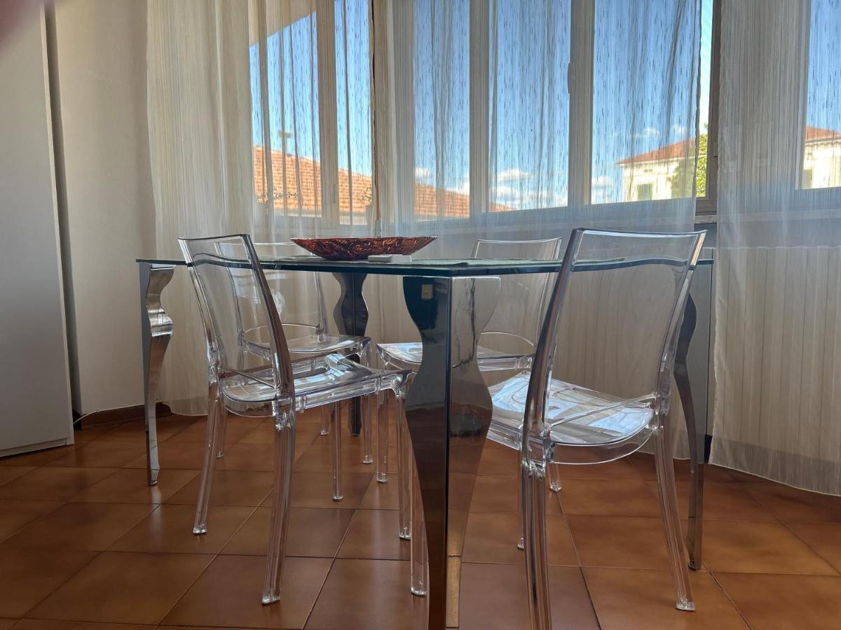 Albi'S House,Terrazza ,Wi-Fi, Parcheggio, Ac Apartment Лука Екстериор снимка