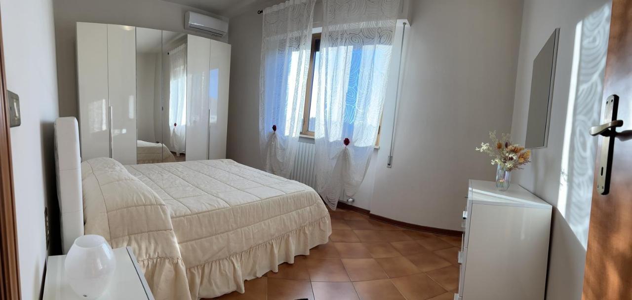 Albi'S House,Terrazza ,Wi-Fi, Parcheggio, Ac Apartment Лука Екстериор снимка