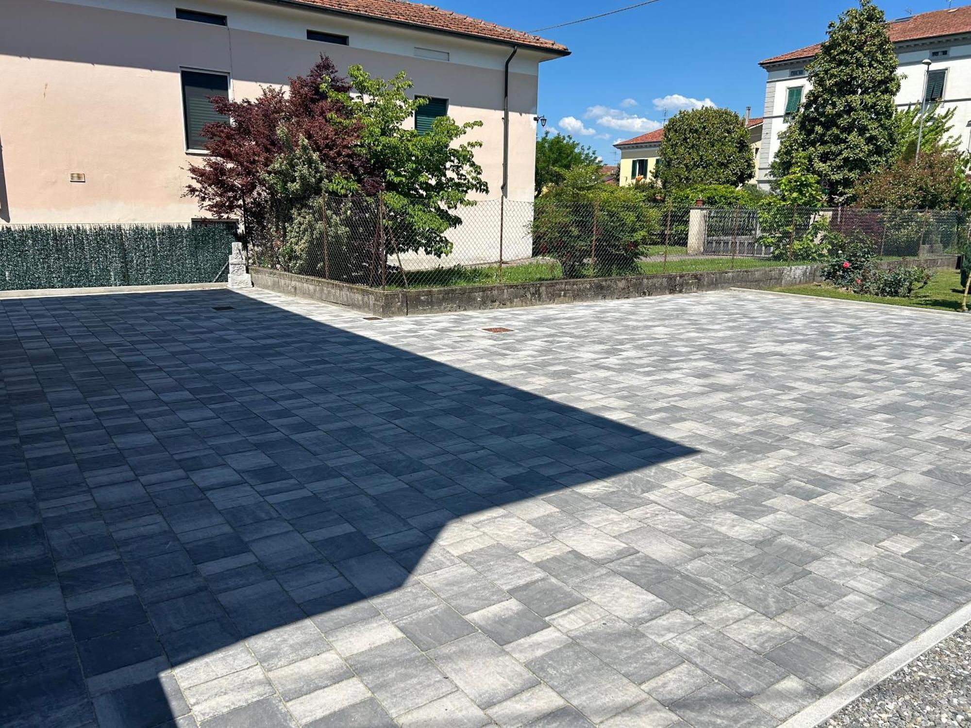 Albi'S House,Terrazza ,Wi-Fi, Parcheggio, Ac Apartment Лука Екстериор снимка